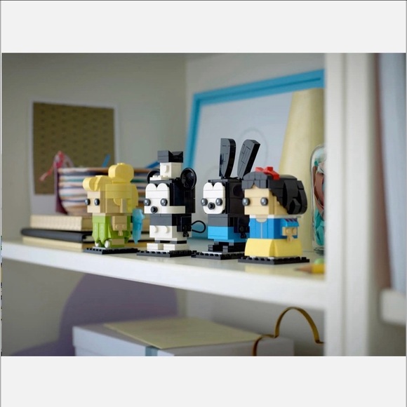 NWT LEGO® BrickHeadz Disney 100th Celebration - Picture 5 of 5